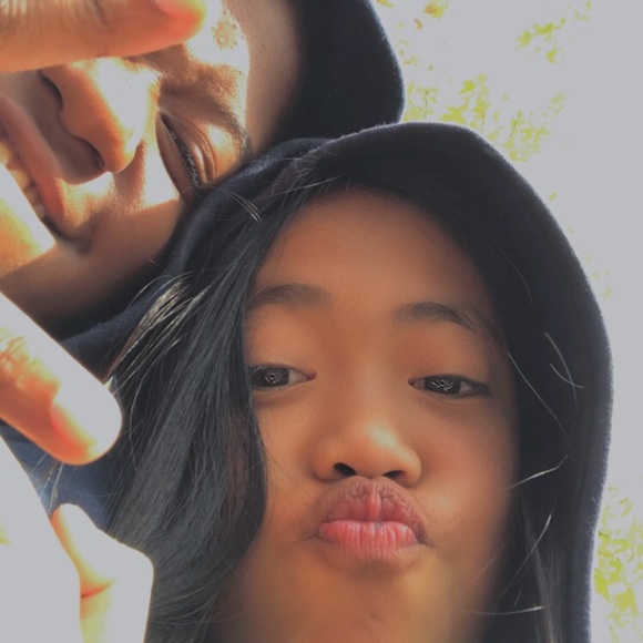 Meet your Posher, Dlorah - Picture 1 of 1